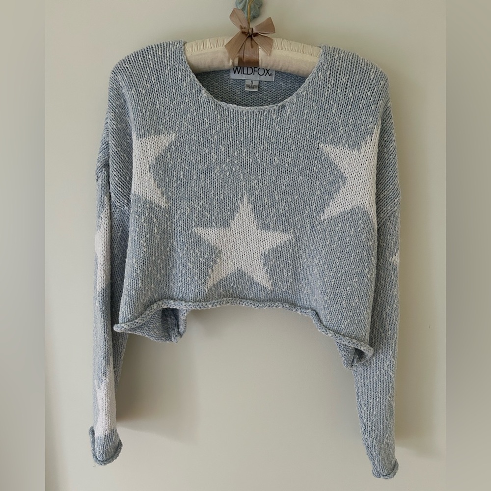 Wildfox Sky Blue Celestial Cropped Knit Sweater 
Size: Small
EUC